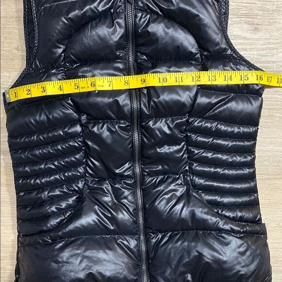 Lululemon Fluffin’ Awesome Down Vest Black Size 6 Water-Resistant Puffer‎ - Picture 13 of 14